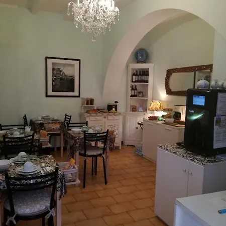 Bed & Breakfast L'antica Terrazza 4*